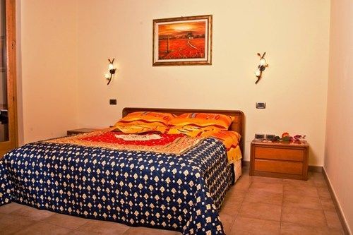 Agriturismo Radamez Monzambano Bagian luar foto